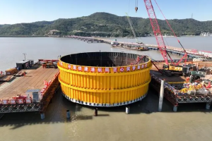 建筑五金紧固件行业再迎利好 国内最大跨海大桥开始施工